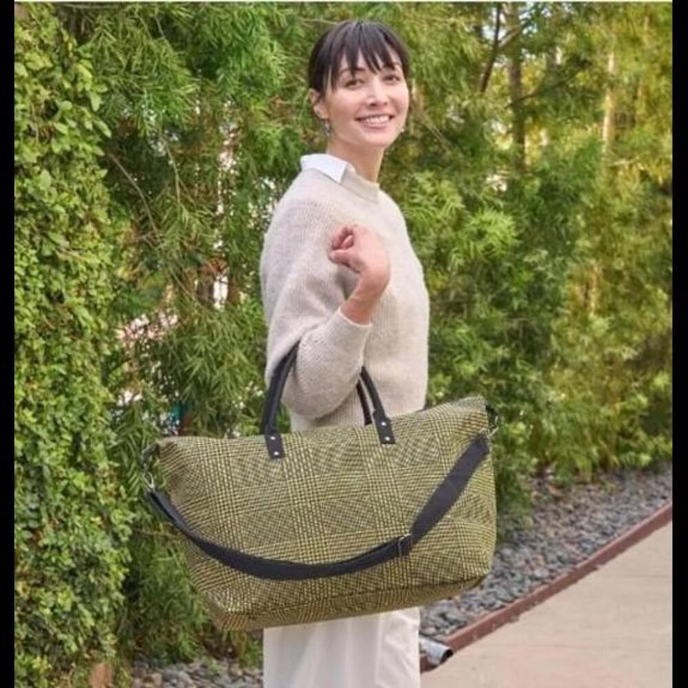 (21) Lulu Dharma Green Plaid Frasier Weekender Bag MSRP $125